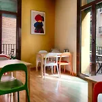 Itaca Hostel *